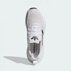 AdidasSwift Run 22
