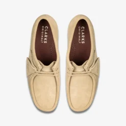 Clarks Wallabee