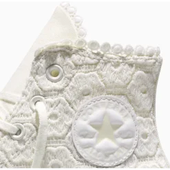 Converse Chuck Taylor Lift Crochet