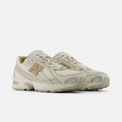 New Balance 740