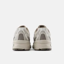 New Balance 740