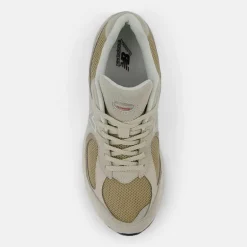 New Balance 2002R