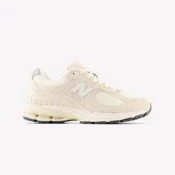 New Balance 2002R