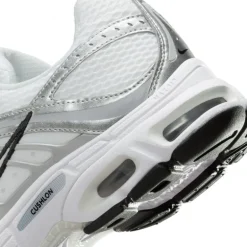 Nike Air Max Moto 2K