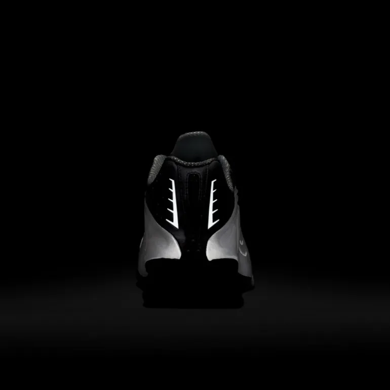 Nike Shox R4