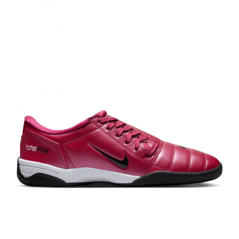 Nike Total 90