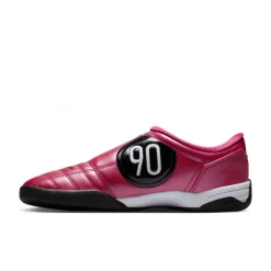 Nike Total 90