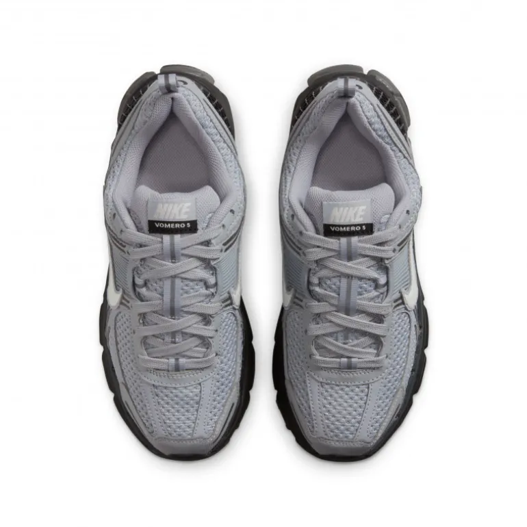 Nike Vomero 5