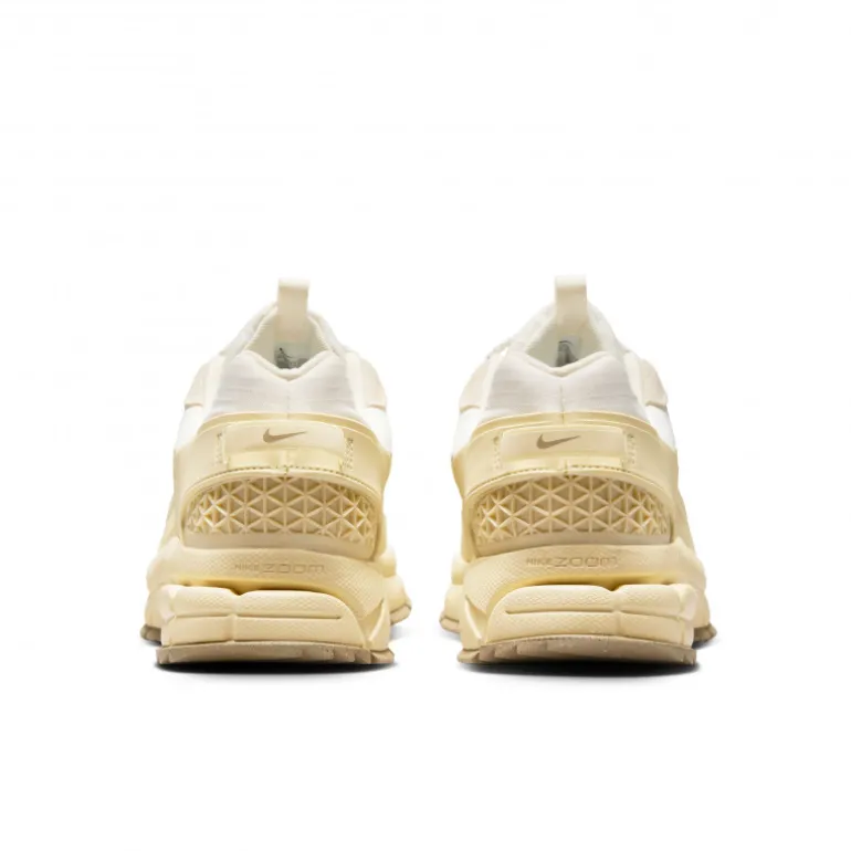 Nike Zoom Vomero Roam
