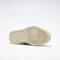 Reebok LT Court