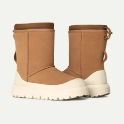 Ugg Classic Short Weather Hybrid