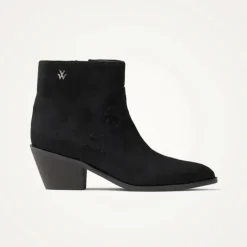 Vanessa Wu Marissa